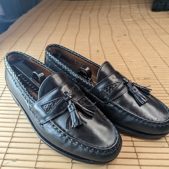 Allen Edmonds Men’s Size 8DMaxfield Dress Loafer Shoe Black Leather Tassels. Gre main image 9